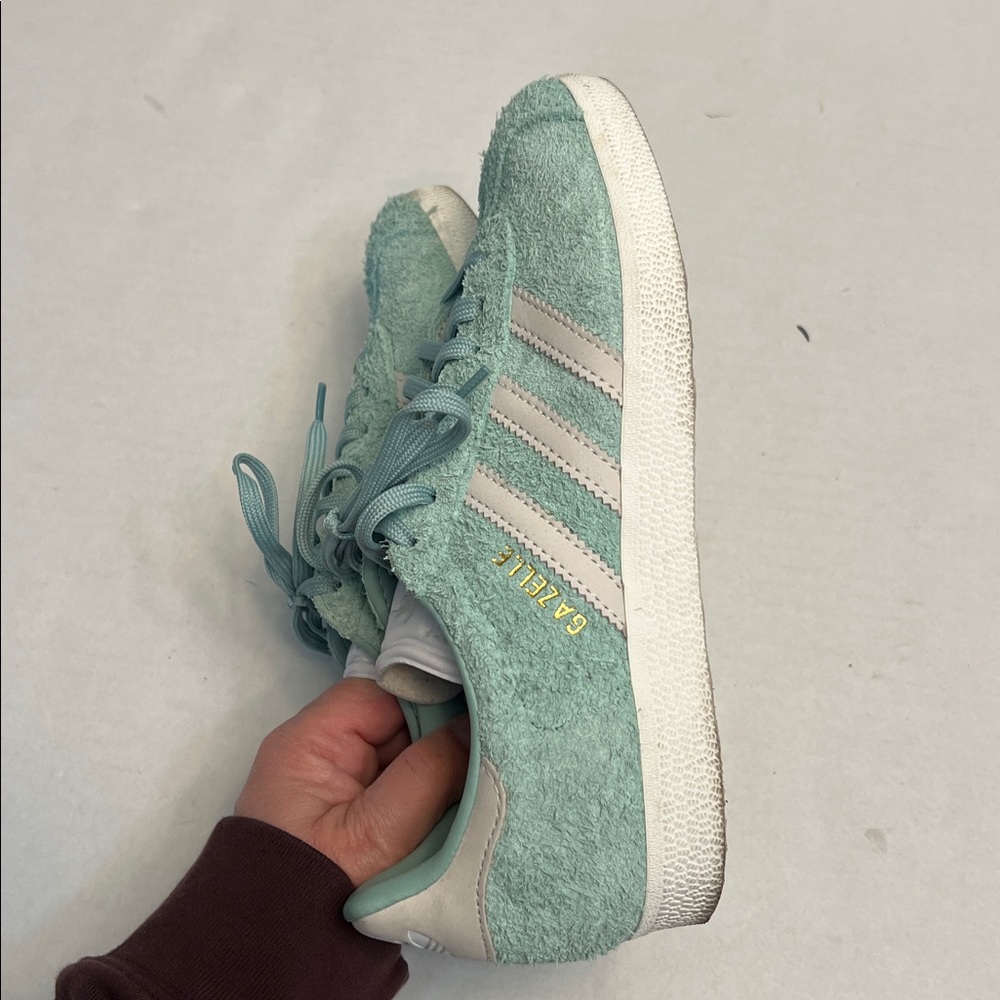 ADIDAS GAZELLE SNEAKERS HAZY GREEN WOMENS 6.5